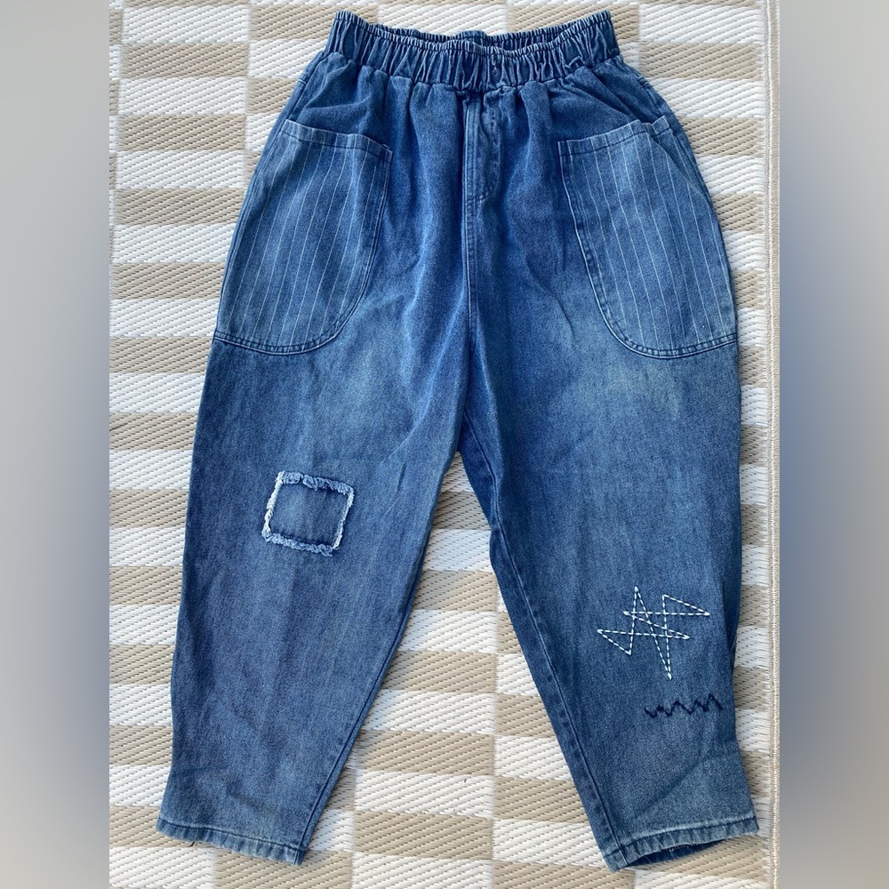 Embroidered Pull On Denim Oversized Elastic Waist size Large
